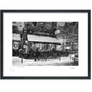 Grogans Pub Dublin | Framed Photograph | Patrick Donald